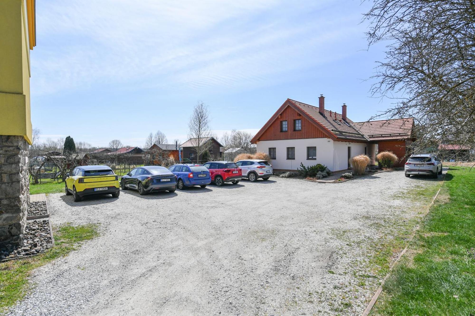 Apartmany Na Seniku Trebon Exterior photo