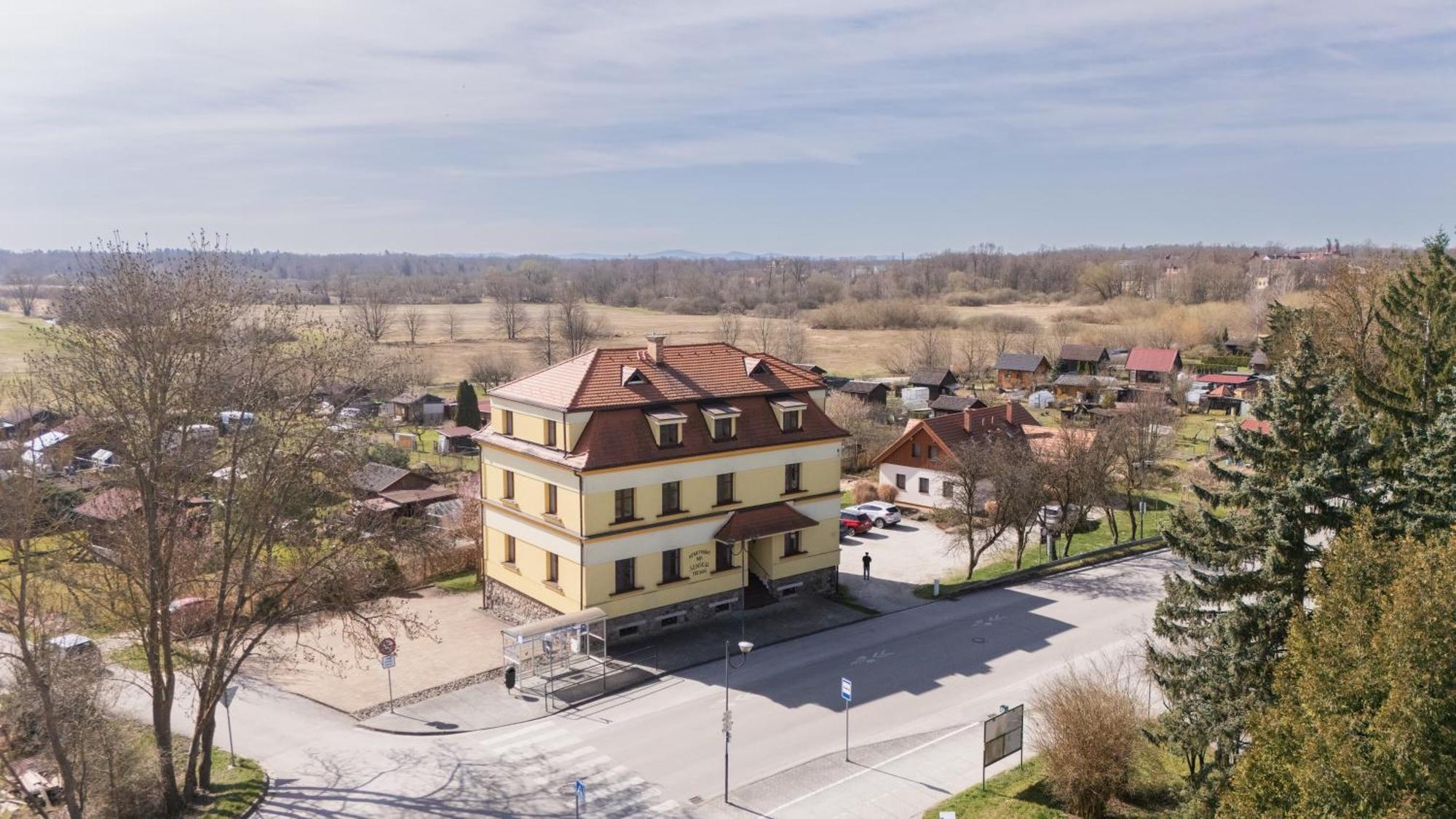 Apartmany Na Seniku Trebon Exterior photo